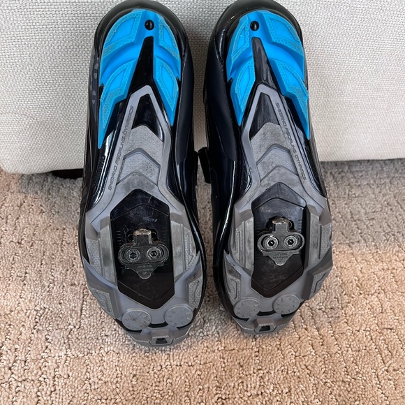 Shimano Women's MTB Shoe size 38 or 6.5 - Picture 2 of 4